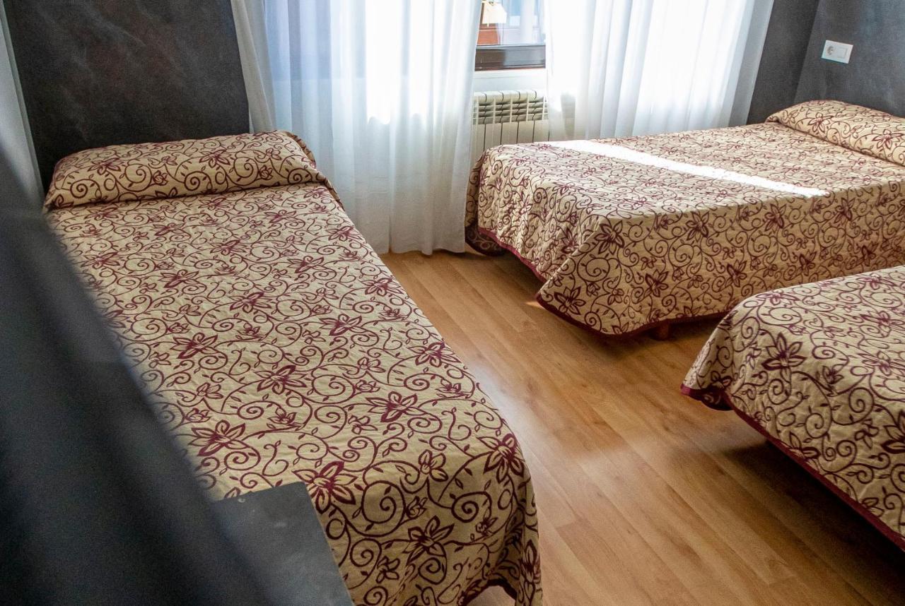 Hostal Vitorina Soria Eksteriør bilde