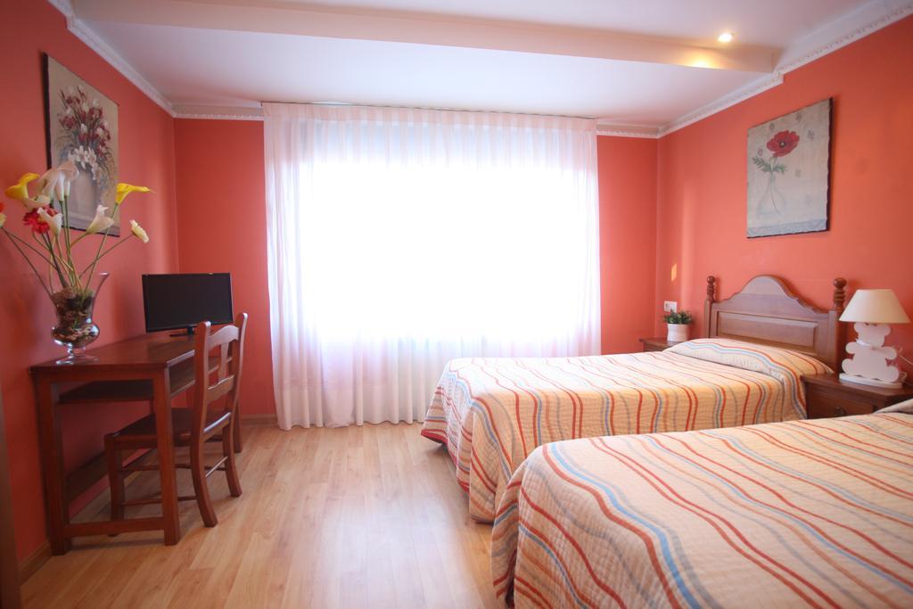 Hostal Vitorina Soria Eksteriør bilde
