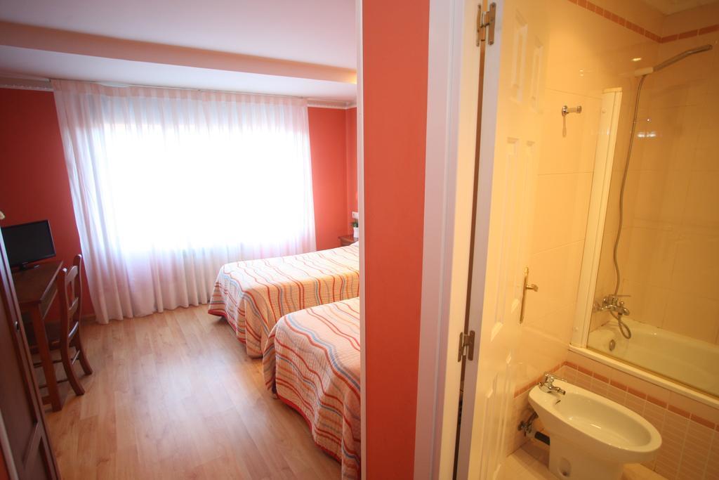 Hostal Vitorina Soria Eksteriør bilde