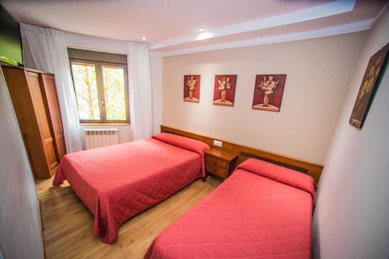 Hostal Vitorina Soria Eksteriør bilde