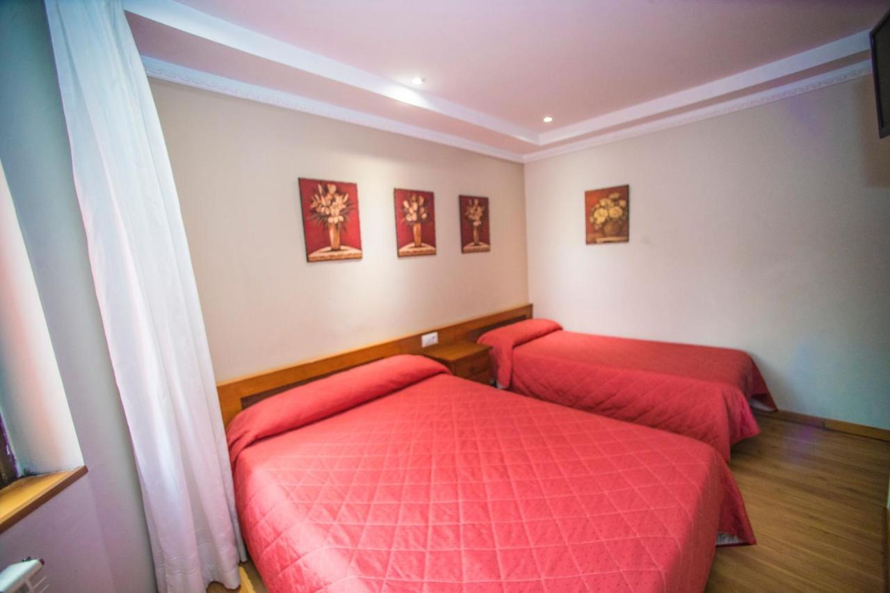Hostal Vitorina Soria Eksteriør bilde